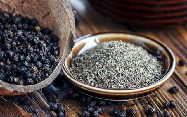 Cách diệt ruồi bằng tiêu đen