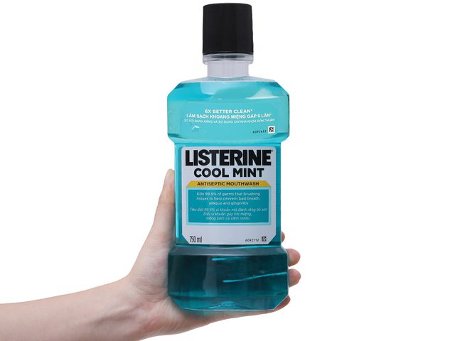 Nước súc miệng Listerine