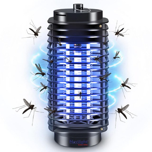 Dùng đèn thu hút côn trùng